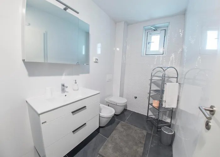 아파트 Adriatic 메덜린